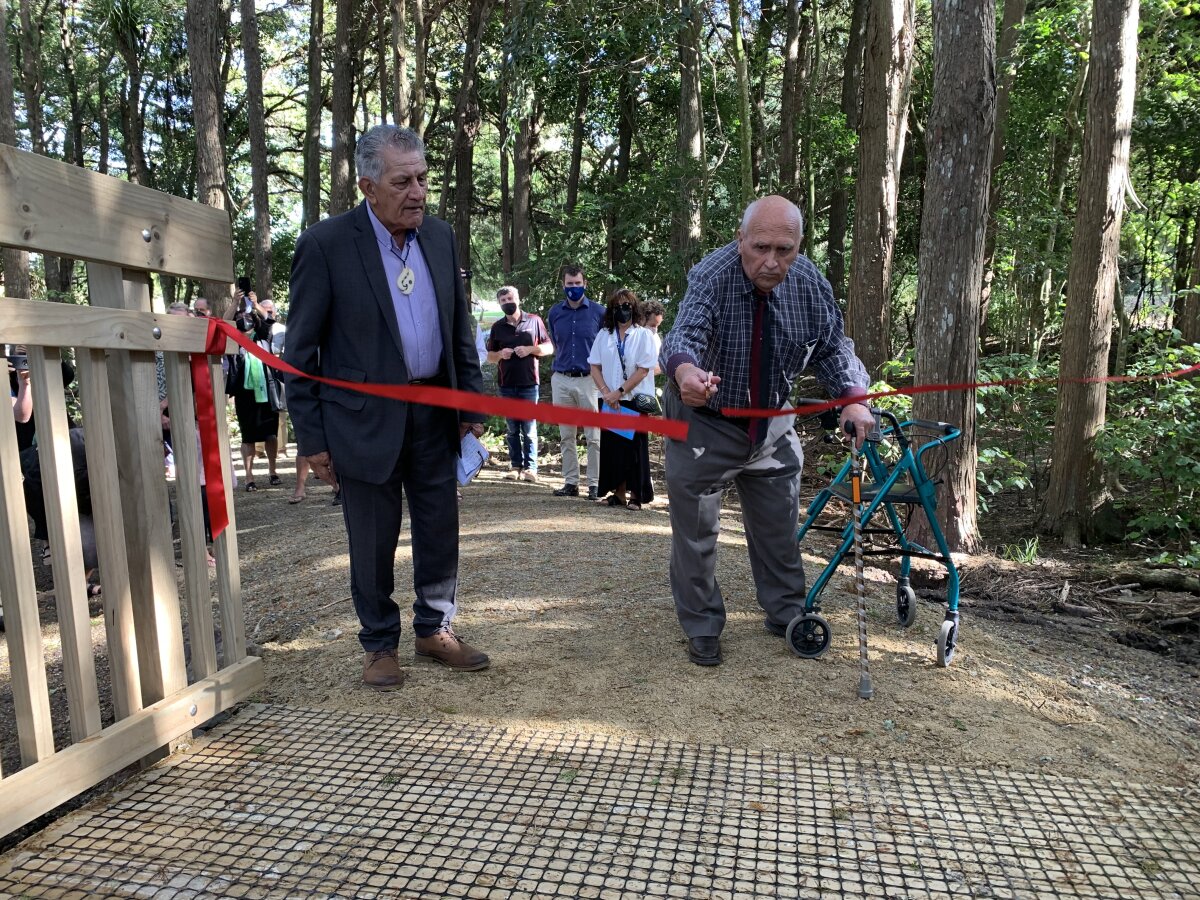 Twice as nice: two new footbridges open in Kaiwaka