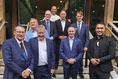 Council's present 'Northland visions' to government ministers